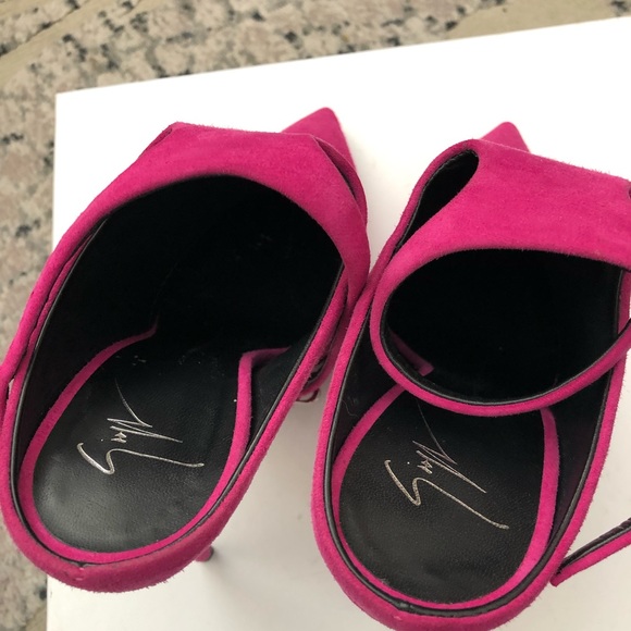 Brand new Giuseppe Zanotti fuchsia heels.